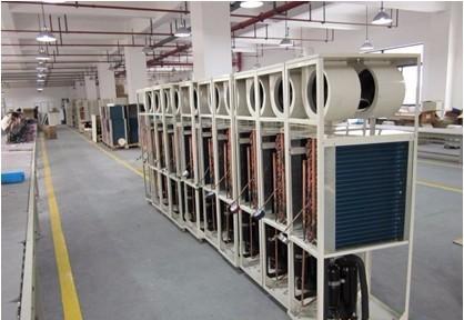 每日商報:閉上眼睛不一定就是天 每日商報:閉上眼睛不一定就是天